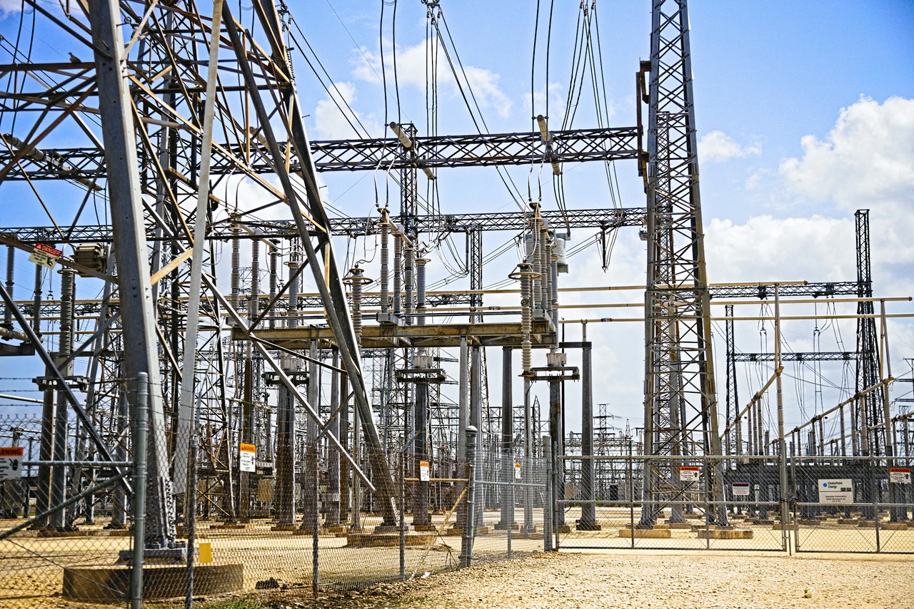 Energy project leadership and technical coordination.